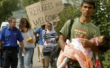 У большинства немцев не изменились взгляды на беженцев после атак в Кельне - опрос
