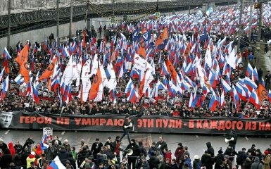 Російські опозиціонери організовують марш пам'яті Нємцова