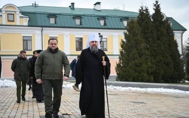У церквах Київщини можуть облаштувати "пункти незламності" — Кулеба