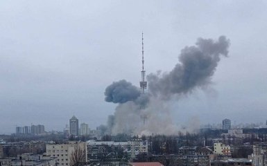 Війська РФ вдарили по Київській телевежі