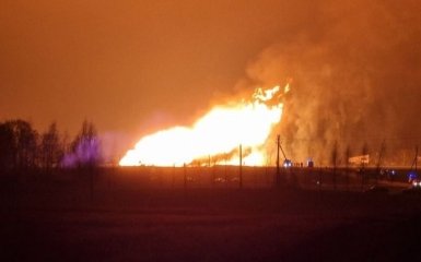 В Белгородской области вспыхнул масштабный пожар на нефтебазе и промышленном предприятии