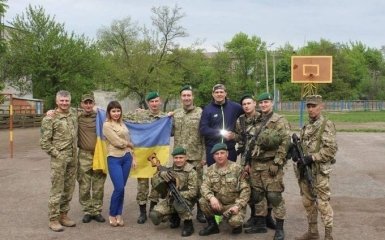 Известный боксер приехал в зону АТО давать мастер-класс: опубликованы фото и видео