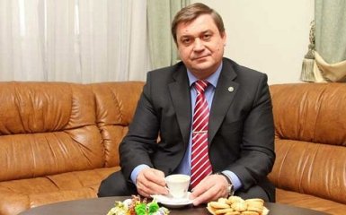 Печерський суд відпустив затриманого податківця Януковича під особисте зобов'язання
