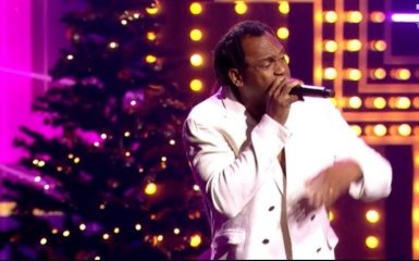 Допоміг Зеленський: до Києва раптово пустили співака, що виступав в окупованому Криму