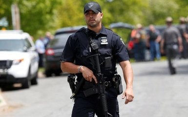 Рассылка бомб противникам Трампа в США: задержан подозреваемый, ему грозит 58 лет тюрьмы