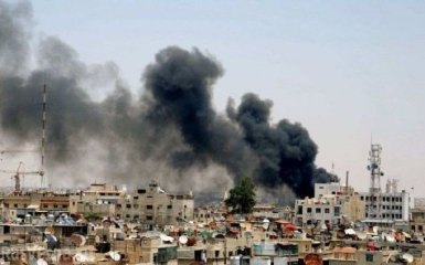 Вблизи аэропорта Дамаска прогремел мощный взрыв: появилось видео