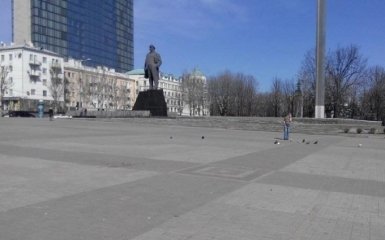 В сети посмеялись над безлюдным "днем республики" в Донецке: появились фото