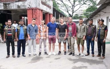 У Бангладеш арештували шістьох українців: що про це відомо