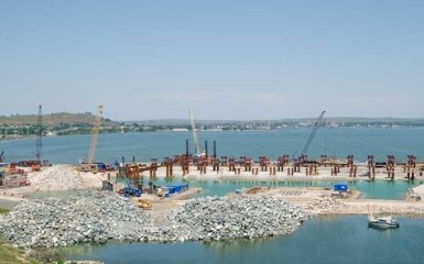 Строители путинского моста в Крыму насмешили сеть жалобами: опубликовано видео