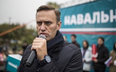 Олексій Навальний опинився за гратами через акцію "Він нам не цар"