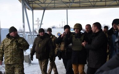 На Донбас терміново приїхав міністр Данії - що сталося