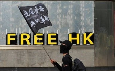 В Гонконге впервые провели выборы с проверкой "на патриотичность"