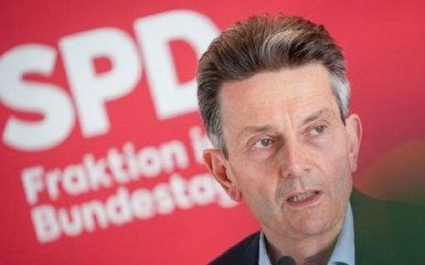 Лидер фракции партии Шольца набросился с обвинениями на команду Зеленского