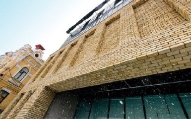 Діячі культури вирішили захистити Театр на Подолі і звернулися до Кличка