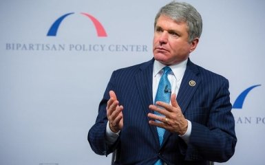 Конгресс США поддержит выделение Украине 24 млрд долларов — Маккол