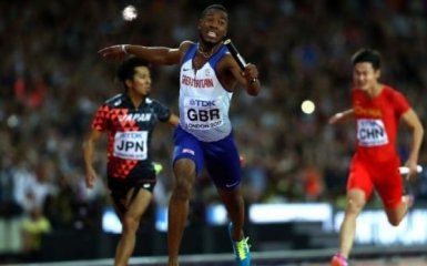 Великобритания сенсационно выиграла мужскую эстафету 4X100 метров на чемпионате мира