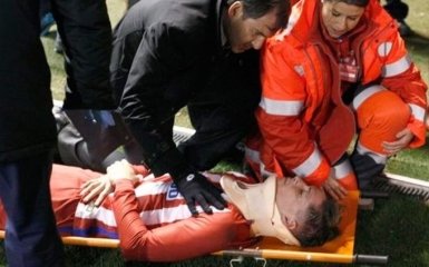 Легендарный испанский футболист получил жуткую травму: опубликованы фото и видео