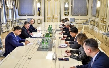 Руководство Украины заверило послов G-7 в дальнейшем проведении реформ