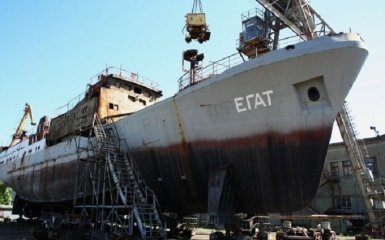 В Украине декоммунизировали завод Порошенко