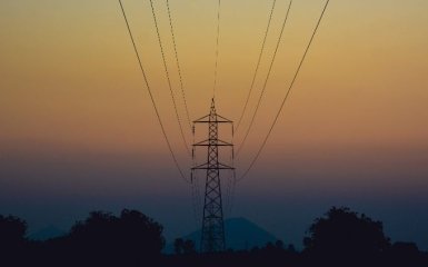 В правительстве уточнили тарифы на электричество с 1 апреля