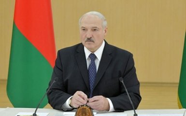 Їздимо та випрошуємо - Лукашенко знайшов заміну російському паливу