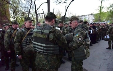 Маріуполь "зачистили" від бойовиків та зброї: опубліковані фото