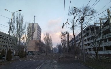 Зеленский заявил о десятках тысяч убитых оккупантами жителей Мариуполя