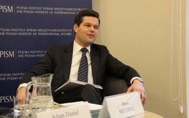 Помічник держсекретара США відвідає Київ наступного тижня