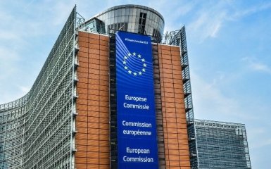 ЕС озвучил суровые претензии к производителю вакцины AstraZeneca