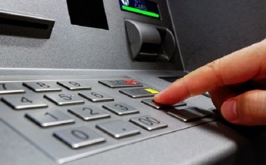 В Украине закрывается одна из крупнейших сетей банкоматов