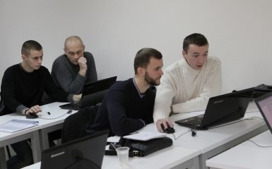Бійці АТО з Дніпропетровська успішно закінчили IT-курси