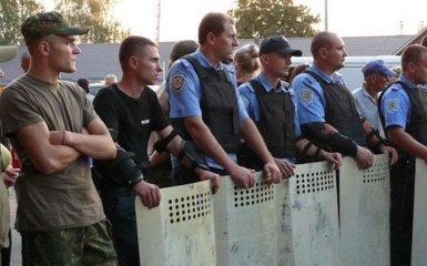 В Полтавской области устроили масштабную драку из-за свиней: появились фото и видео