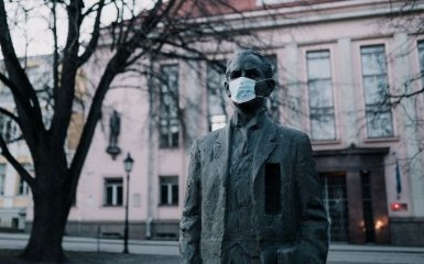 Медиа раскрыли 4 сценария ВОЗ о передаче коронавируса человеку