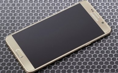 Співробітник Samsung розповів про флагманський Galaxy S7
