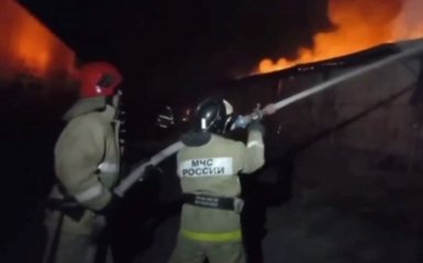 Пожар на складе