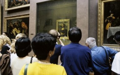 Шедевр да Вінчі руйнується: в Луврі зробили тривожну заяву про Мона Лізу