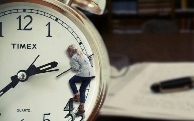 Перехід на літній час в 2020 році: коли переводять годинники в Україні