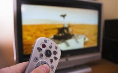 Карикатурист показал, как пропаганда точит мозги россиян