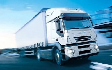 Активисты могут начать новую блокаду российских грузовиков