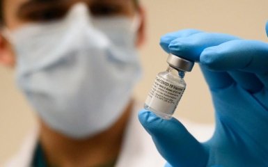 У Дії пояснили процедуру запису на вакцинацію проти COVID-19 онлайн