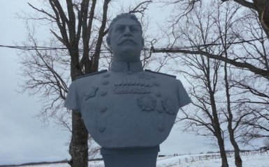 В России установили бюст Сталина: появилось видео