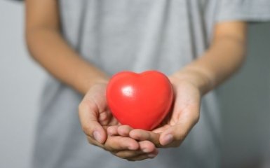 Рак може передаватися від людини до людини: вчені шокували новою гіпотезою