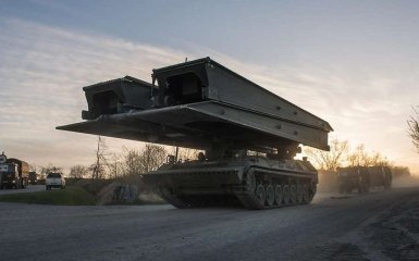 Германия передаст Украине 16 танков для наведения мостов