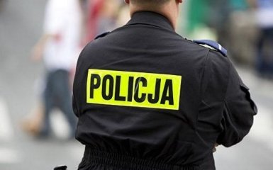 У Польщі невідомі побили українця прямо в трамваї