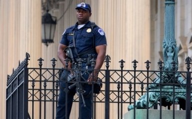 В Конгрессе США произошел инцидент со стрельбой: появилось видео