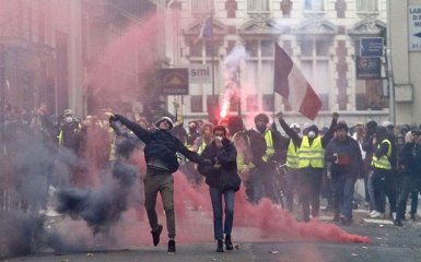 Причетність Росії до протестів "жовтих жилетів": Франція почала розслідування