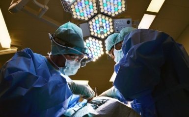 Уперше в історії: небезпечну операцію провели через інтернет