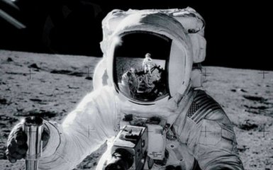 Помер відомий астронавт-рекордсмен, який побував на Місяці
