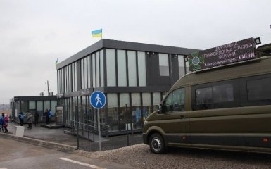 У Зеленського пояснили, чому окупанти блокують нові КПВВ на Донбасі