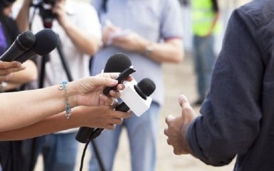 В сети "поздравили" украинских журналистов-предателей: опубликовано видео